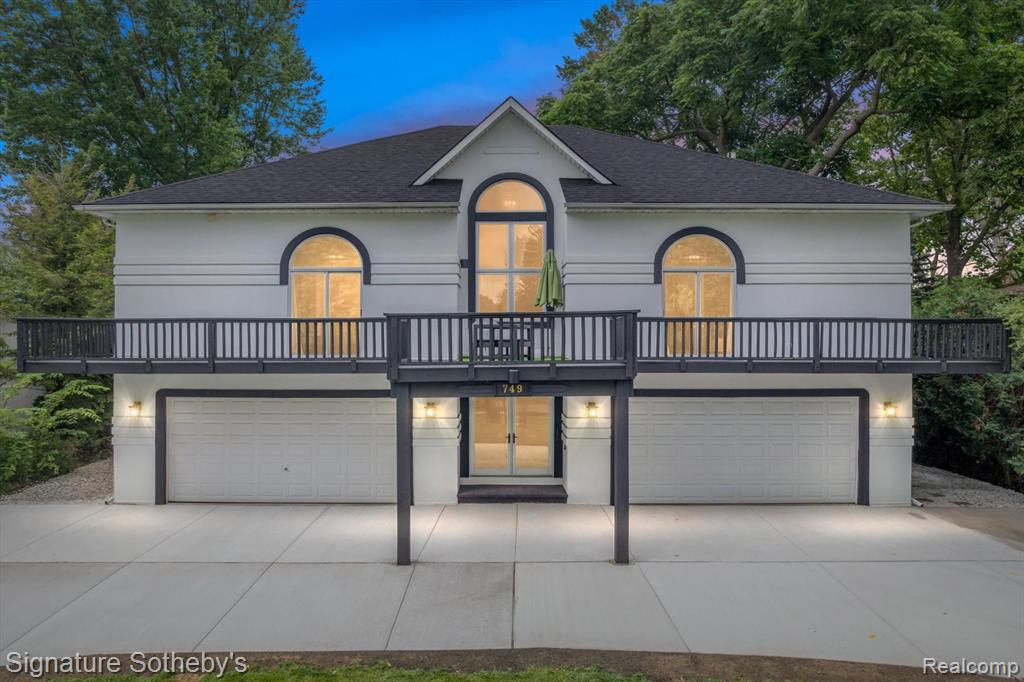 749 Middlesex Road Grosse Pointe Park, MI 48230 - Photo 1 of 69