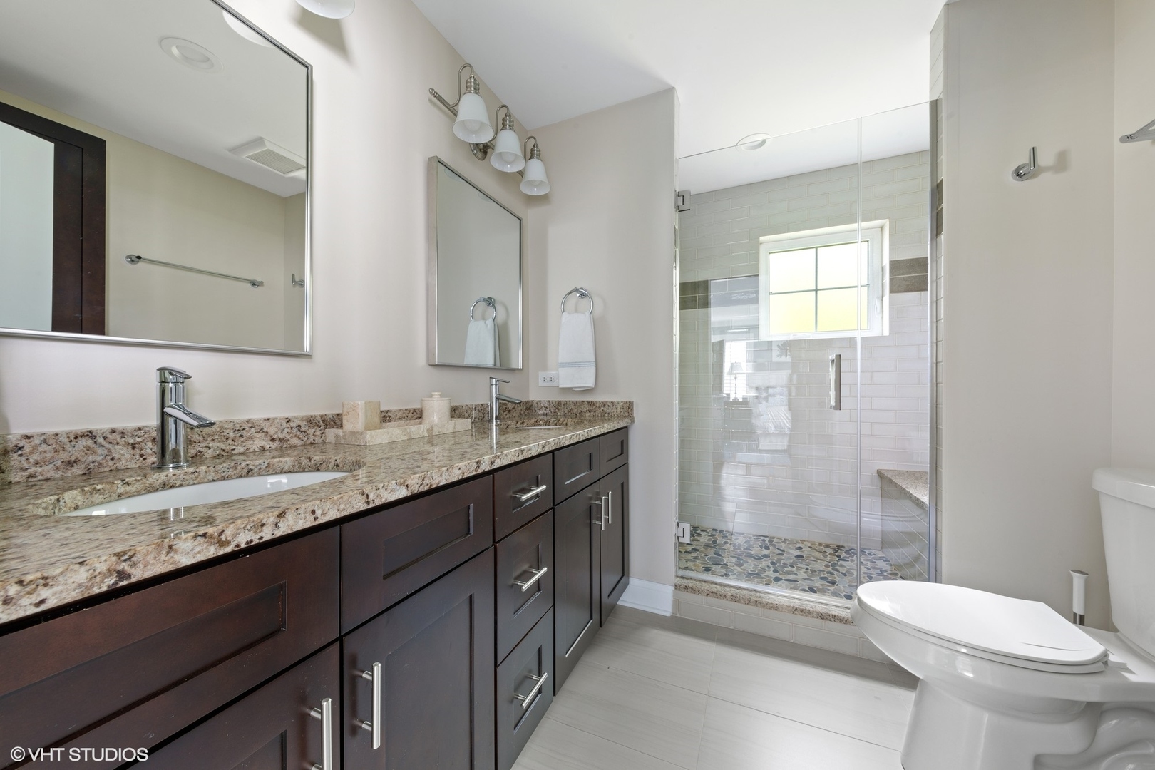 744 Arlington Road Riverside, IL 60546 - Photo 13 of 24