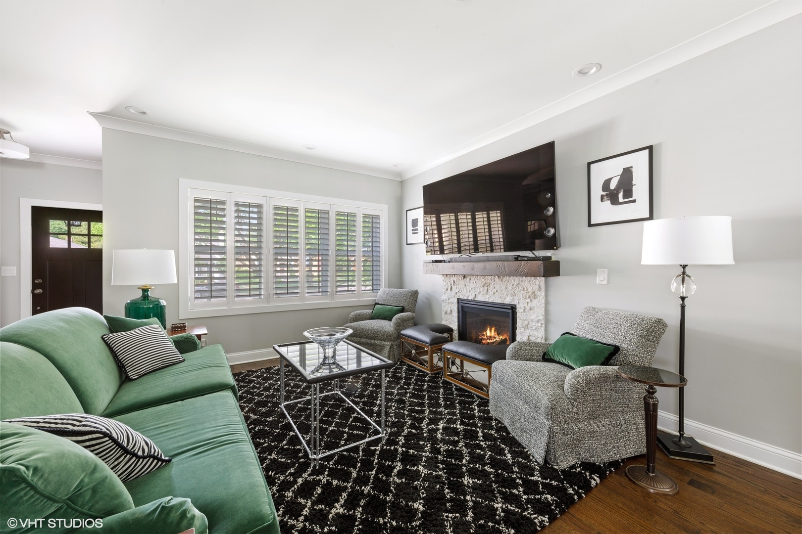 744 Arlington Road Riverside, IL 60546 - Photo 8 of 24