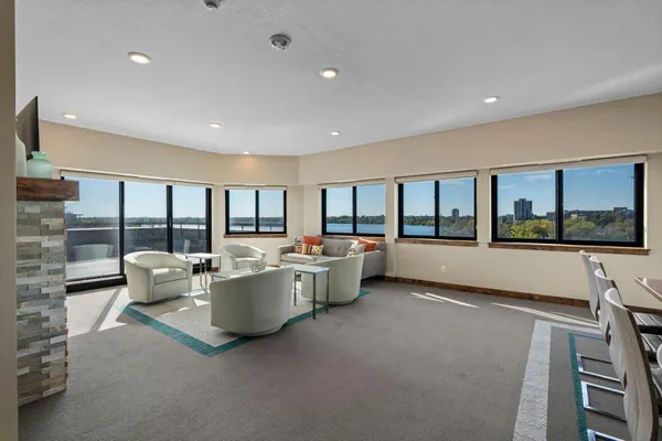 $315,000 | 2885 Knox Avenue South, Unit 605, Minneapolis, MN 55408