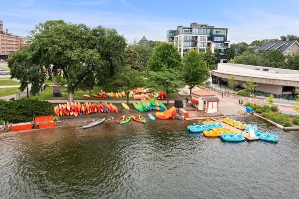 $315,000 | 2885 Knox Avenue South, Unit 605, Minneapolis, MN 55408