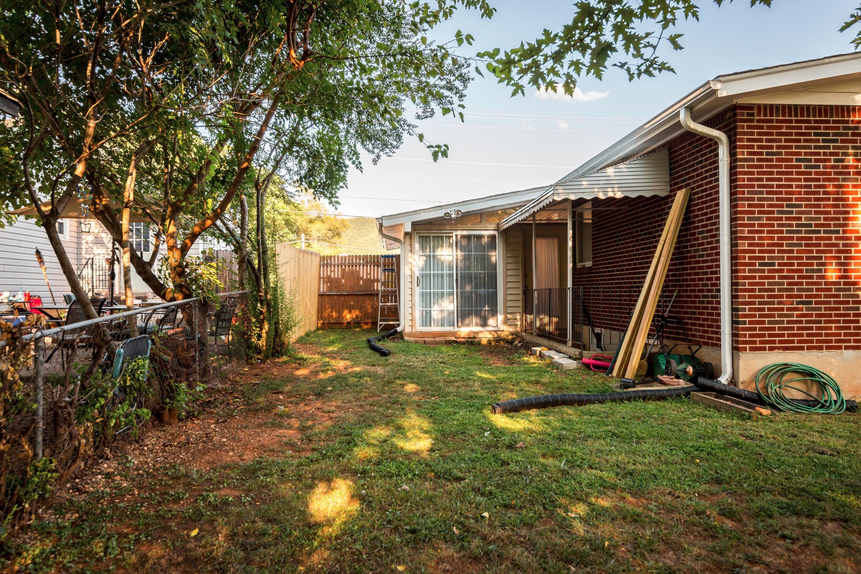 5428 Plantation Road Roanoke, VA 24019 - Photo 28 of 33 028-246553-27-5428 Plantation Rd-15_5532