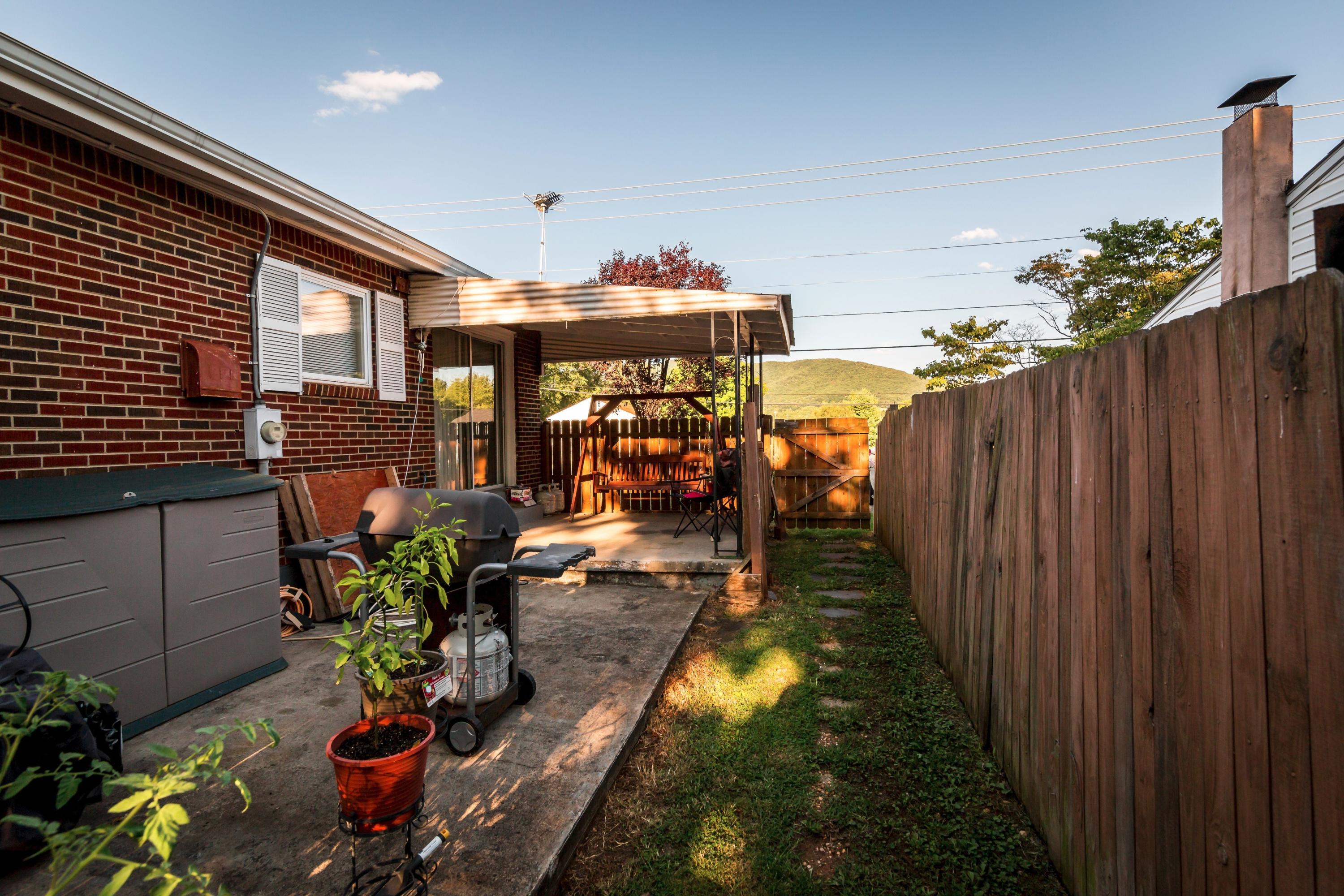 5428 Plantation Road Roanoke, VA 24019 - Photo 31 of 33 031-246553-30-5428 Plantation Rd-18_5532