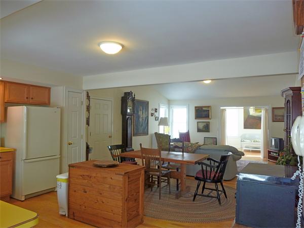 22 Pomeroy Meadow Road, Unit 13 Southampton, MA 01073 - Photo 3 of 13 Gallery Image 3