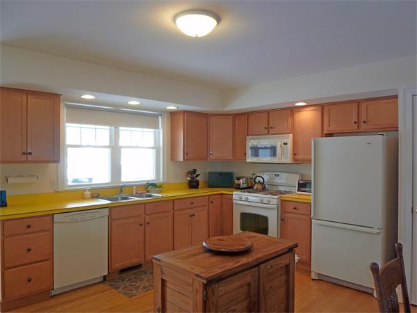 22 Pomeroy Meadow Road, Unit 13 Southampton, MA 01073 - Photo 4 of 13 Gallery Image 4