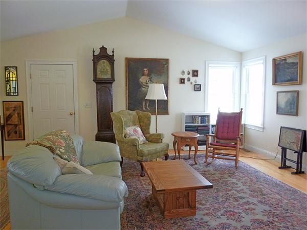 22 Pomeroy Meadow Road, Unit 13 Southampton, MA 01073 - Photo 6 of 13 Gallery Image 6