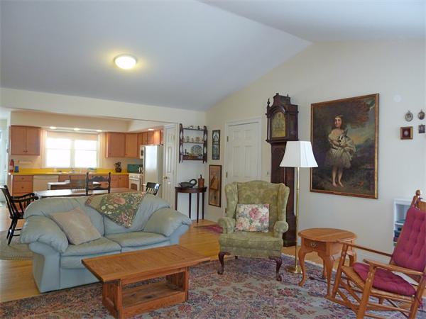 22 Pomeroy Meadow Road, Unit 13 Southampton, MA 01073 - Photo 7 of 13 Gallery Image 7
