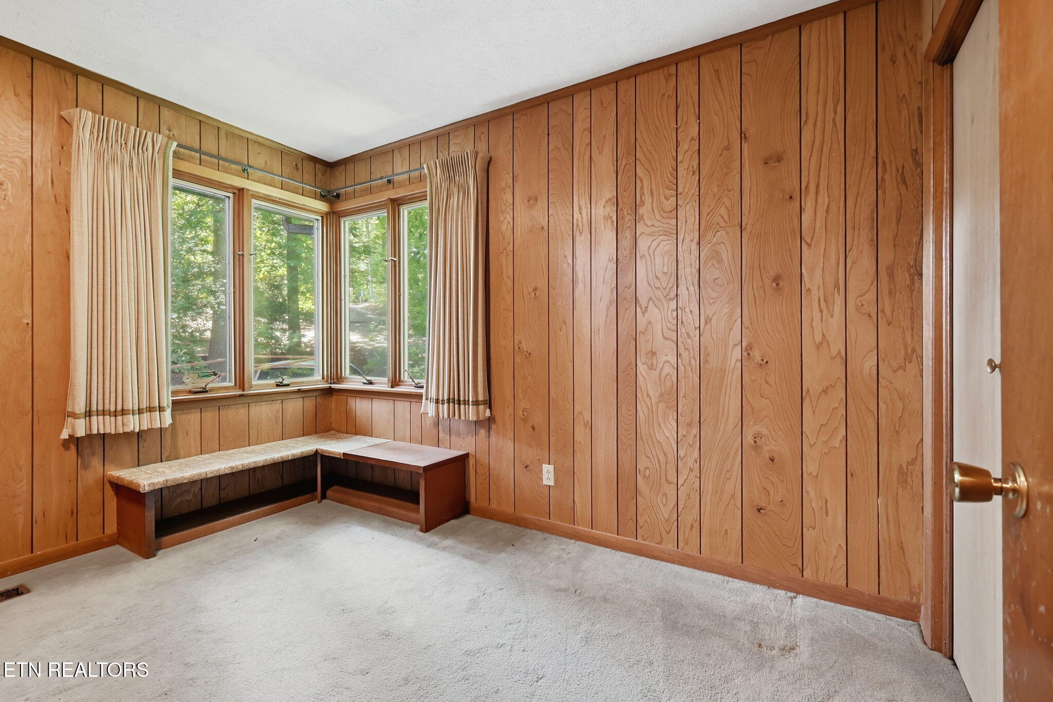 114 Balboa Circle Oak Ridge, TN 37830 - Photo 27 of 52 Bedroom 2