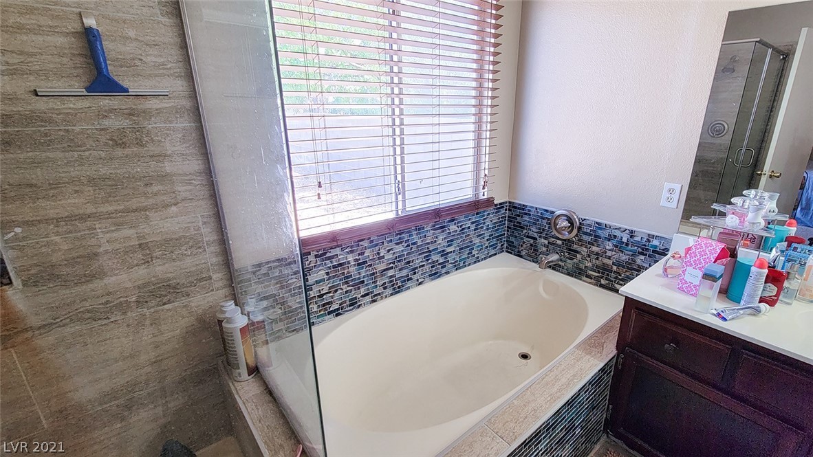 929 Rifle Drive Henderson, NV 89002 - Photo 17 of 23 Gallery Image 17