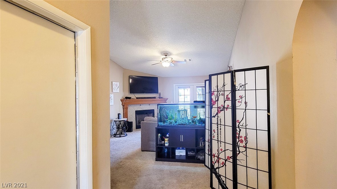 929 Rifle Drive Henderson, NV 89002 - Photo 6 of 23 Gallery Image 6