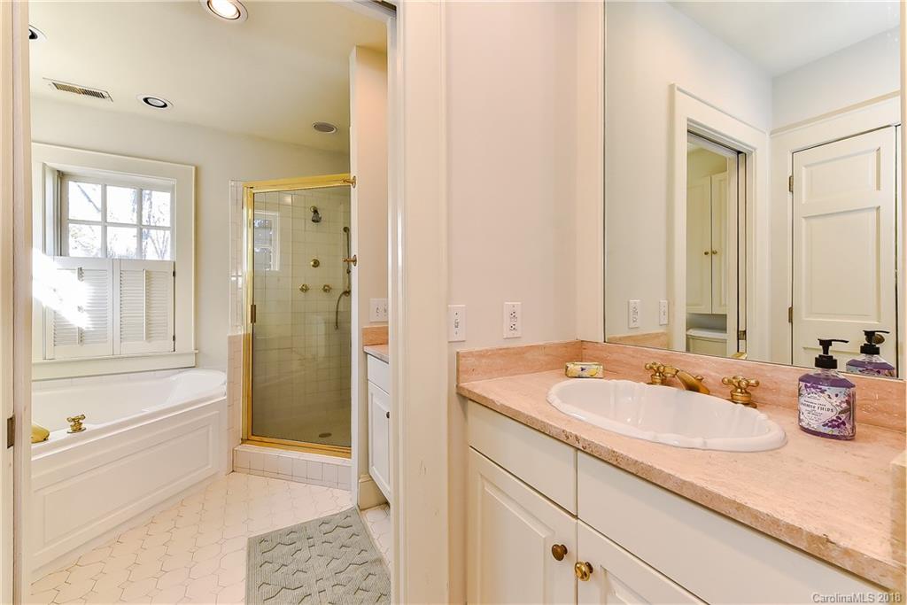 2201 Malvern Road Charlotte, NC 28207 - Photo 17 of 33 Gallery Image 17