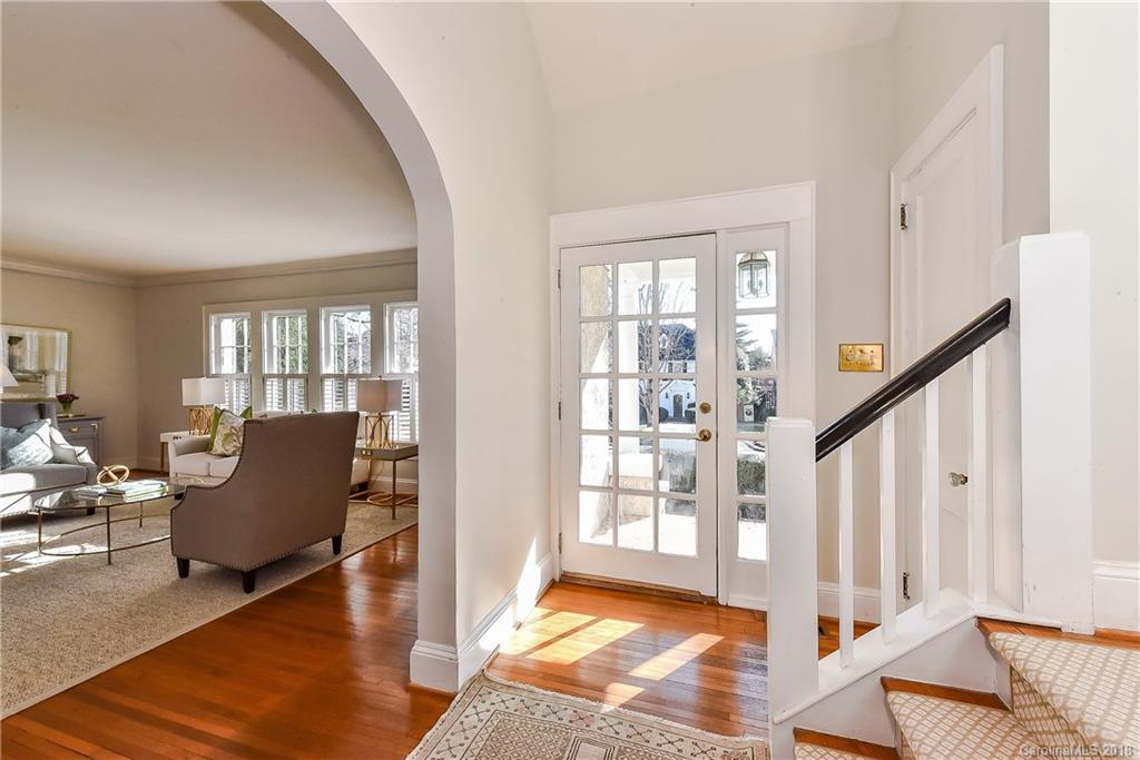 2201 Malvern Road Charlotte, NC 28207 - Photo 3 of 33 Gallery Image 3