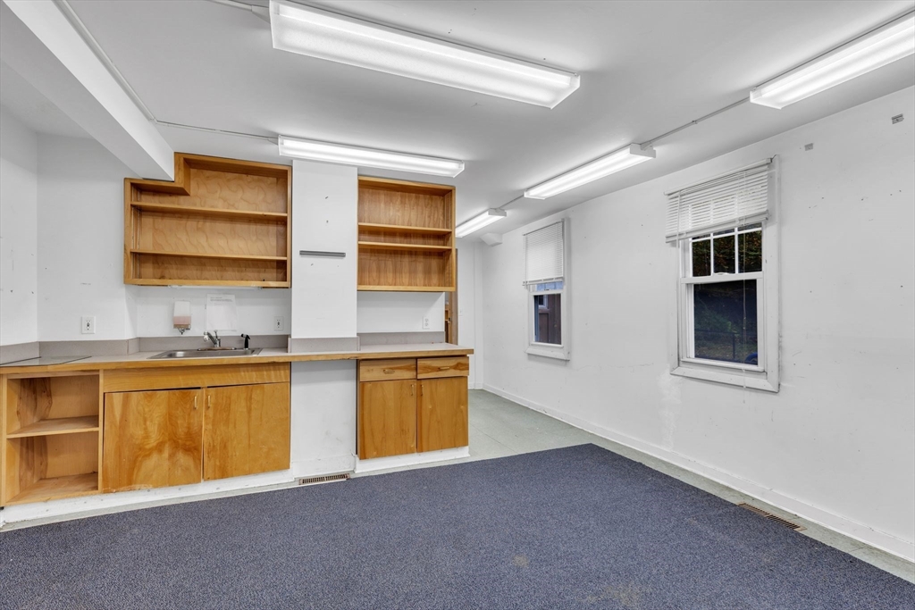 9 Russell Road Huntington, MA 01050 - Photo 12 of 42