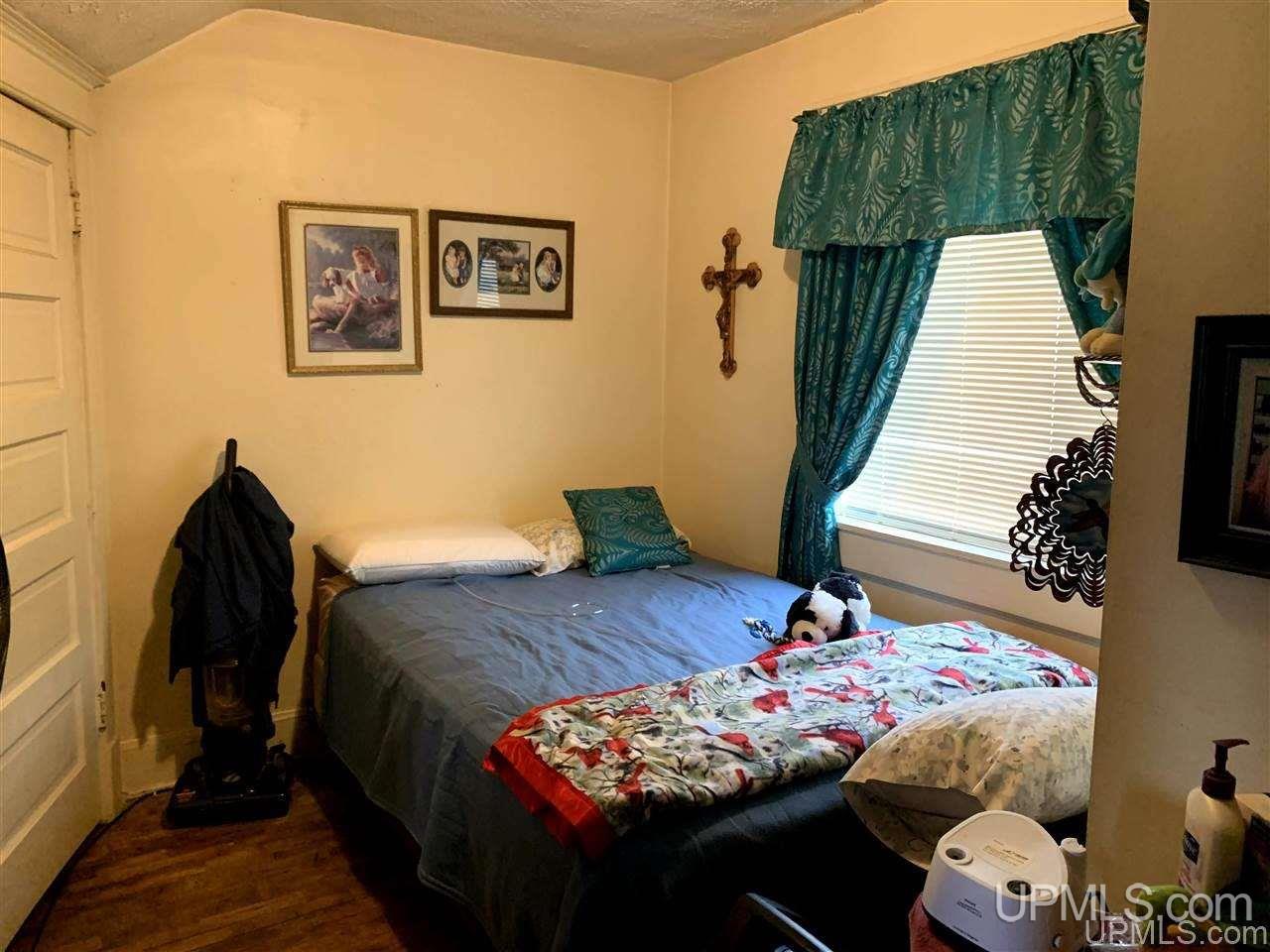 1509 North 3rd Street Escanaba, MI 49829 - Photo 3 of 16
