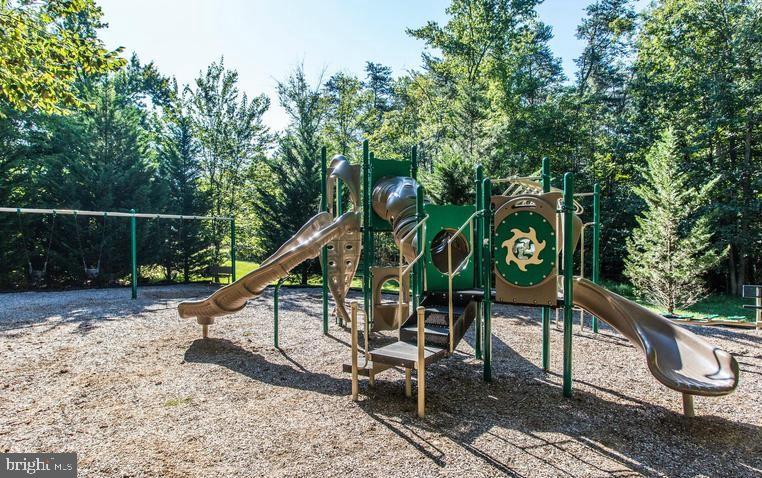 8347 Roxborough Loop Gainesville, VA 20155 - Photo 45 of 52 Play grounds