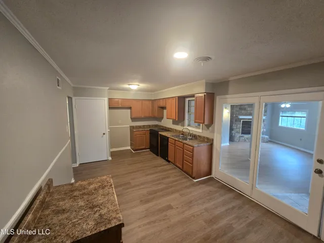 $1,499 | 1650 Hickory Drive, Southaven, MS 38671