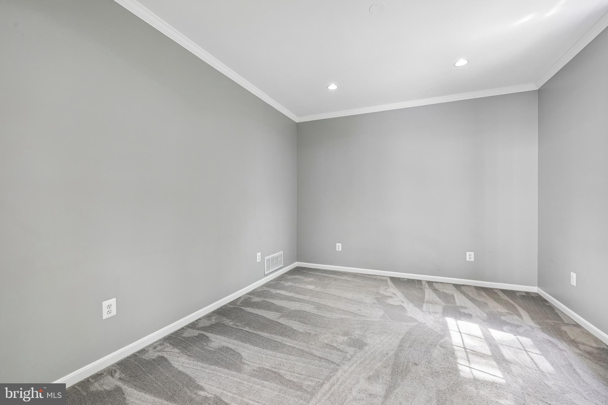 683 Powhatan Beach Road Pasadena, MD 21122 - Photo 26 of 70 Bedroom