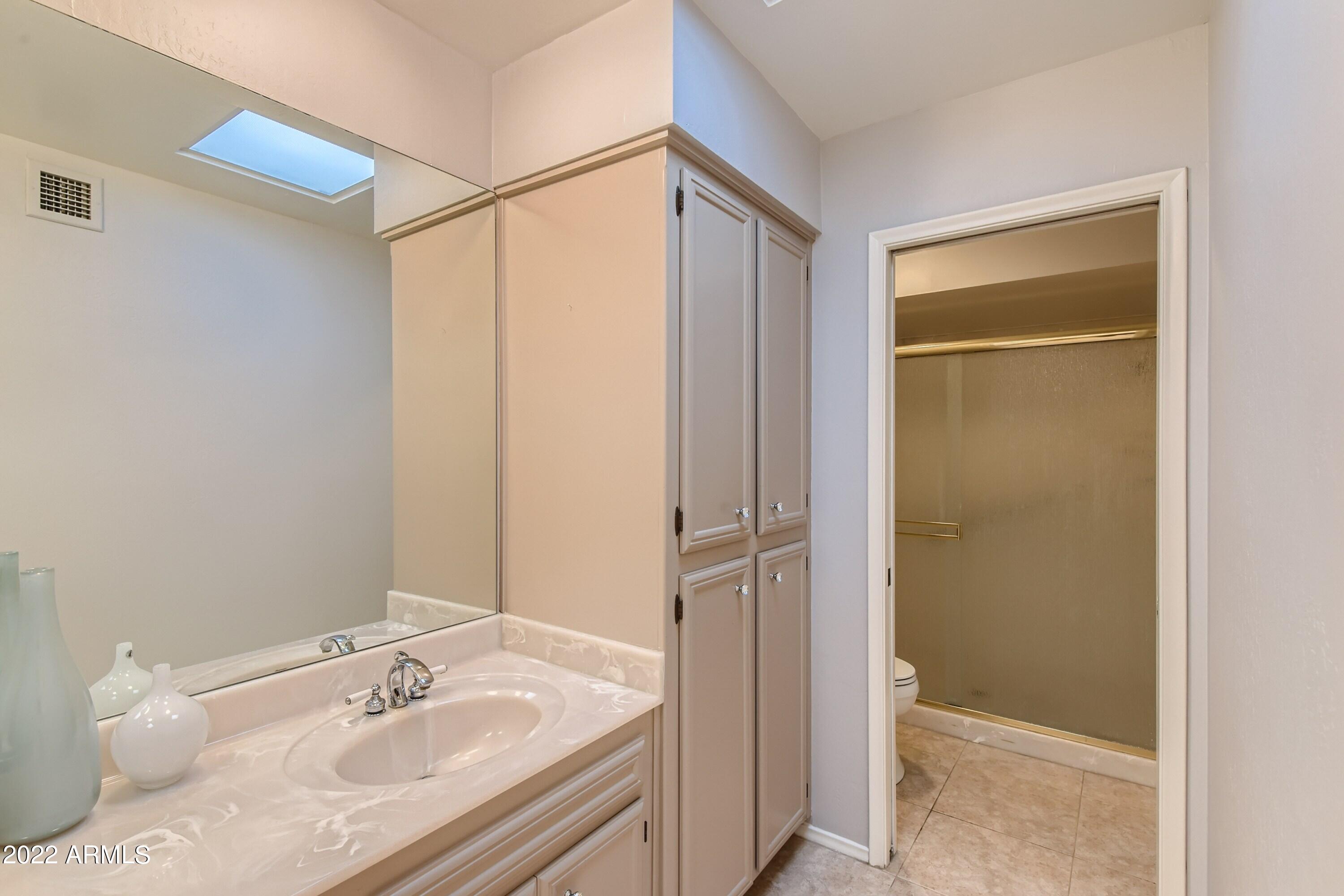 4324 East Piccadilly Road Phoenix, AZ 85018 - Photo 17 of 28 21 Primary Bathroom