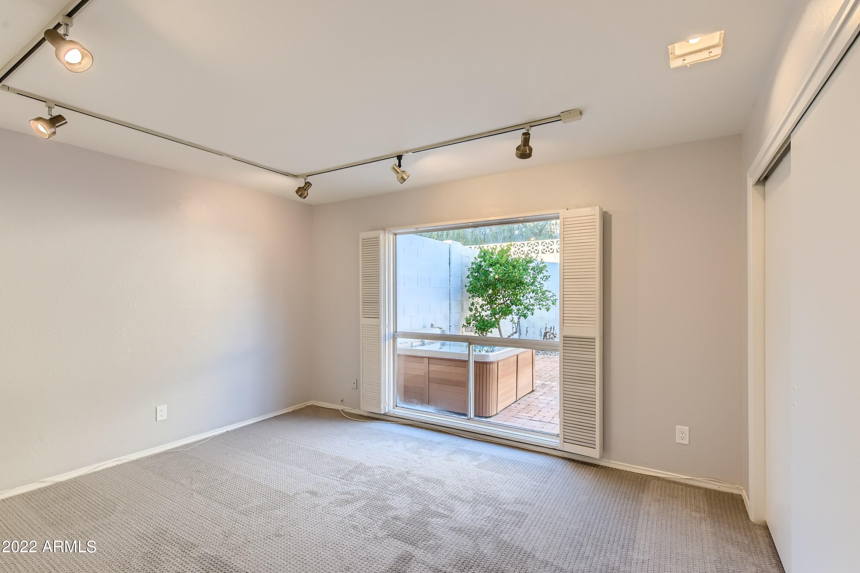 4324 East Piccadilly Road Phoenix, AZ 85018 - Photo 19 of 28 25 Bedroom