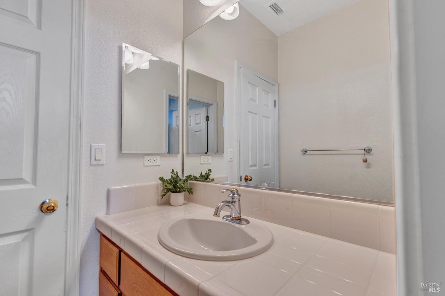 4017 The Masters Drive Fairfield, CA 94533 - Photo 31 of 37