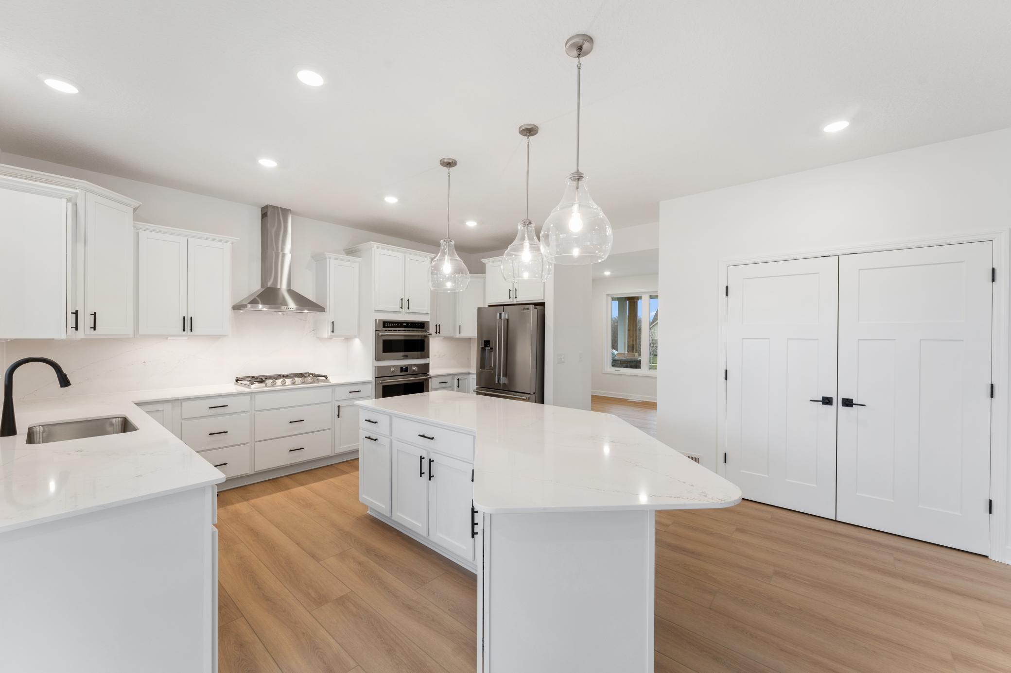 4651 Obsidian Way Victoria, MN 55386 - Photo 3 of 26