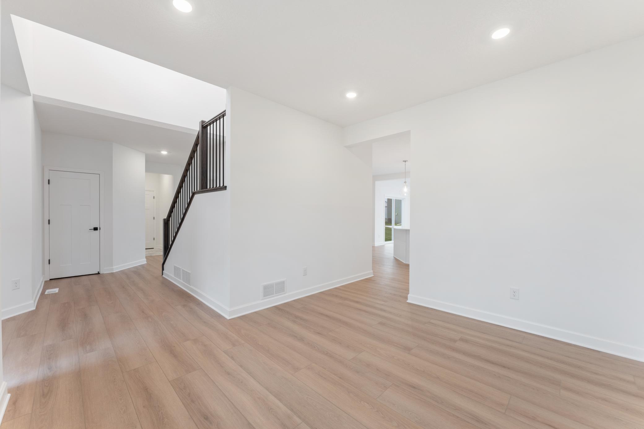 4651 Obsidian Way Victoria, MN 55386 - Photo 9 of 26