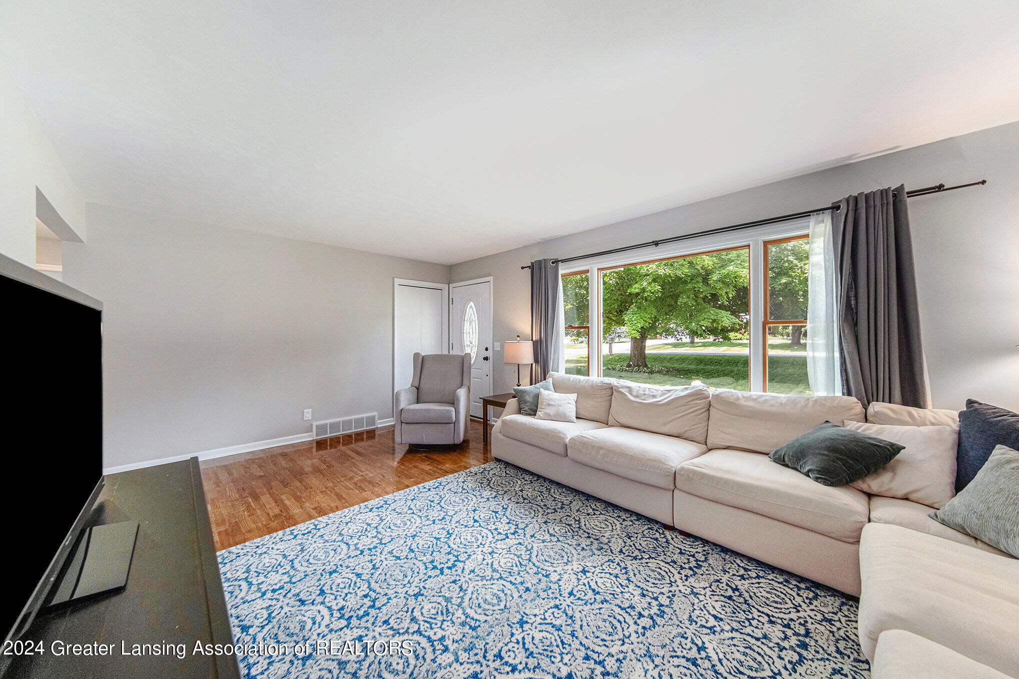 1638 East Stoll Road Lansing, MI 48906 - Photo 7 of 27 007_sbp_2_671