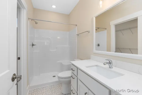 $345,900 | 2213 Watertown Way, Grand Rapids, MI 49505