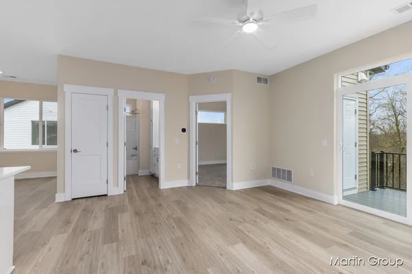$345,900 | 2213 Watertown Way, Grand Rapids, MI 49505