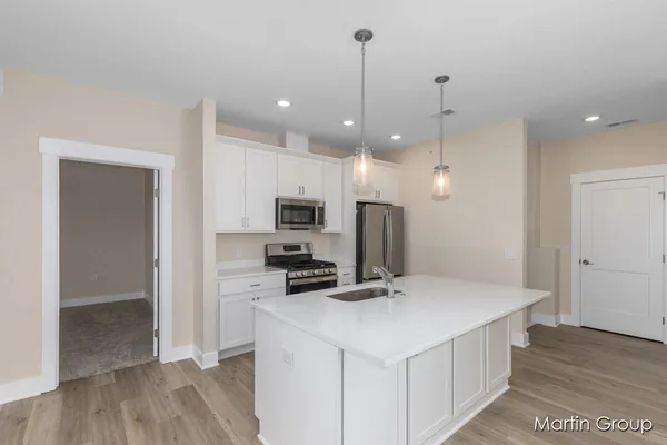 $345,900 | 2213 Watertown Way, Grand Rapids, MI 49505