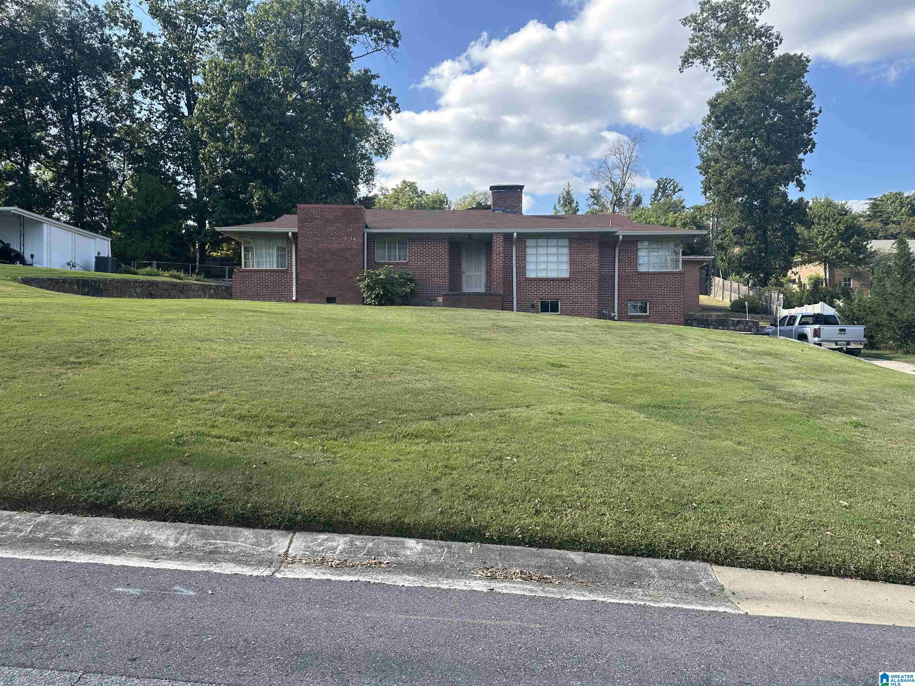 1968 Hickory Road Birmingham, AL 35216 - Photo 2 of 7 Gallery Image 2