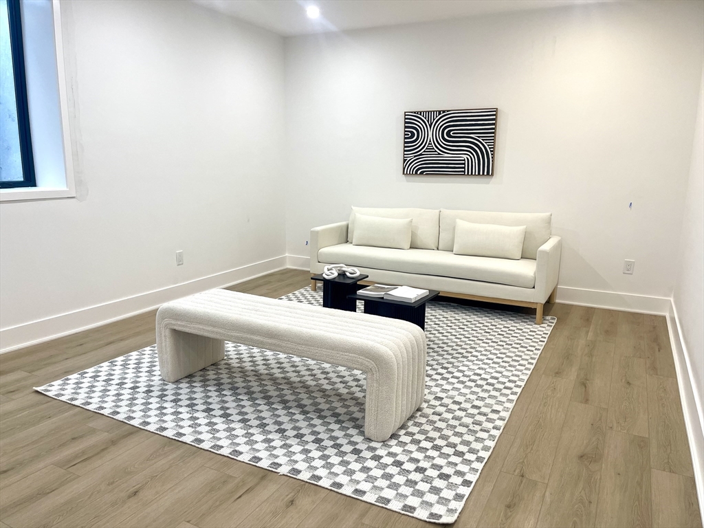 154 Langley Road, Unit 1 Newton, MA 02459 - Photo 11 of 25