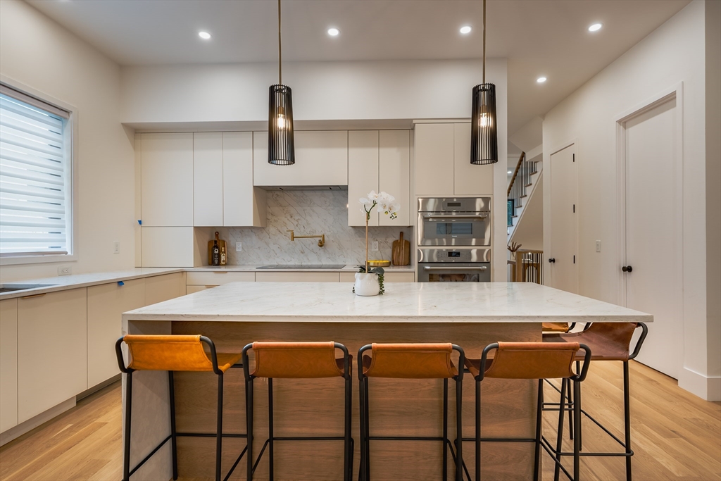 154 Langley Road, Unit 1 Newton, MA 02459 - Photo 12 of 25