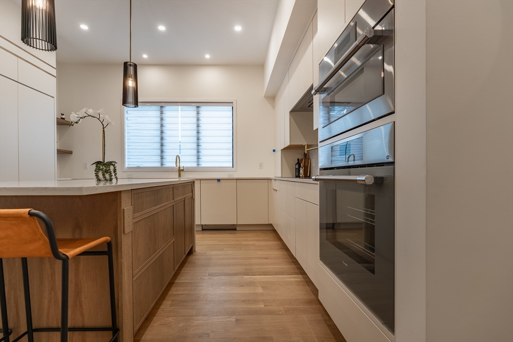 154 Langley Road, Unit 1 Newton, MA 02459 - Photo 15 of 25