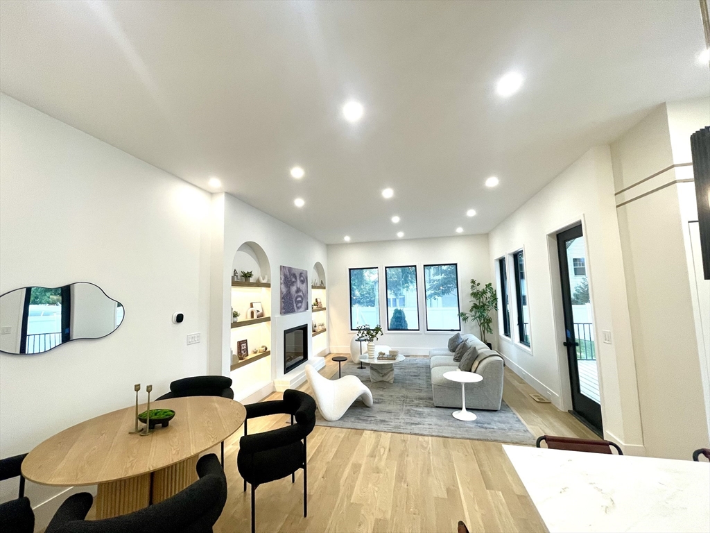 154 Langley Road, Unit 1 Newton, MA 02459 - Photo 6 of 25