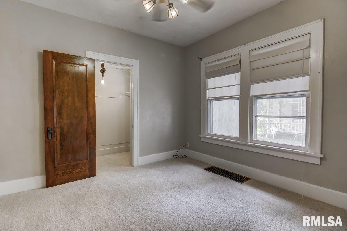 1025 West Governor Street Springfield, IL 62704 - Photo 20 of 36 Gallery Image 20