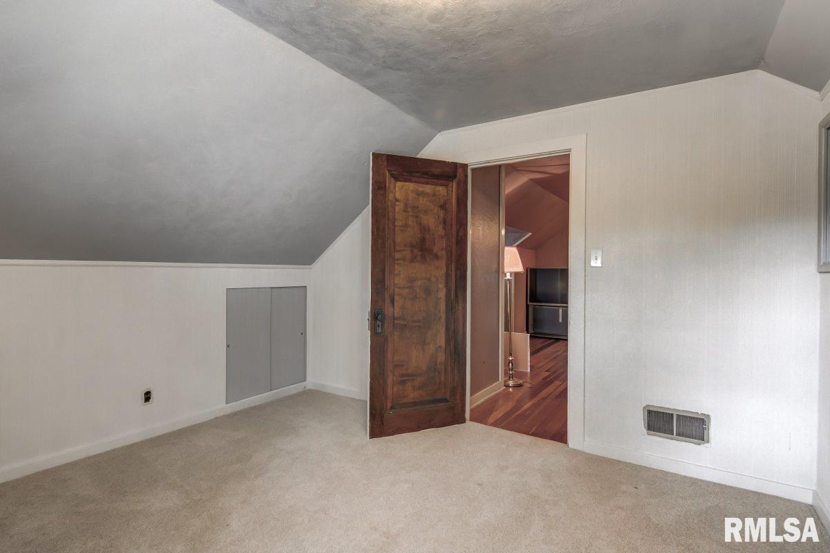 1025 West Governor Street Springfield, IL 62704 - Photo 27 of 36 Gallery Image 27