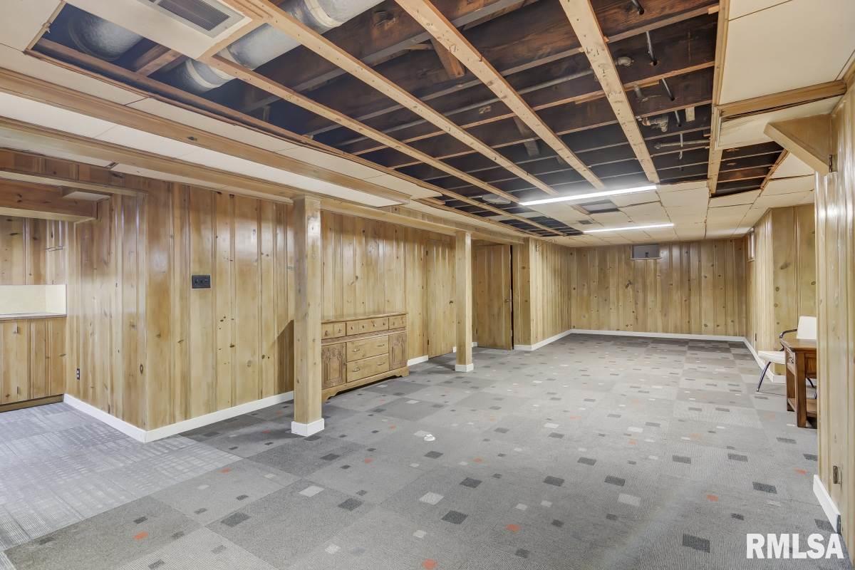 1025 West Governor Street Springfield, IL 62704 - Photo 29 of 36 Gallery Image 29