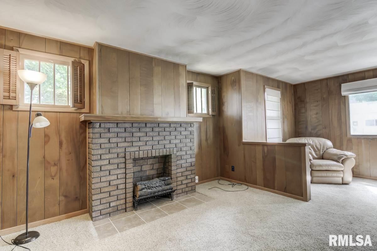 1025 West Governor Street Springfield, IL 62704 - Photo 6 of 36 Gallery Image 6