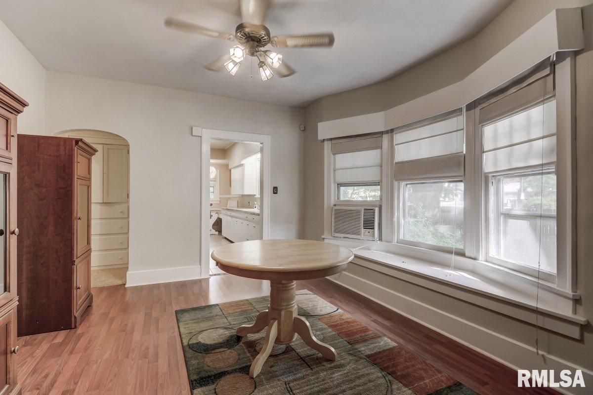 1025 West Governor Street Springfield, IL 62704 - Photo 9 of 36 Gallery Image 9