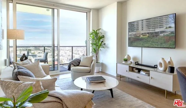 $6,150 | 11750 Wilshire Boulevard, Unit 2004, Los Angeles, CA 90025