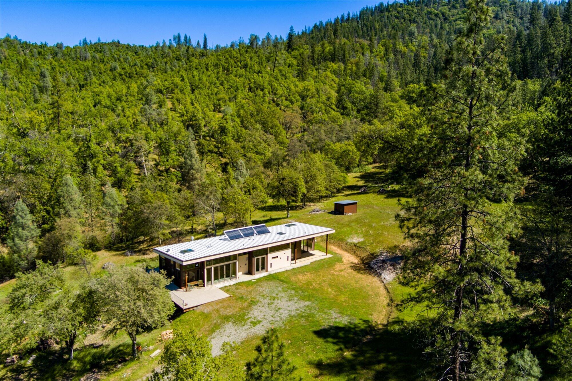 6691 Reading Creek Road Douglas City, CA 96024 - Photo 4 of 101 004-6691 Reading Creek-304