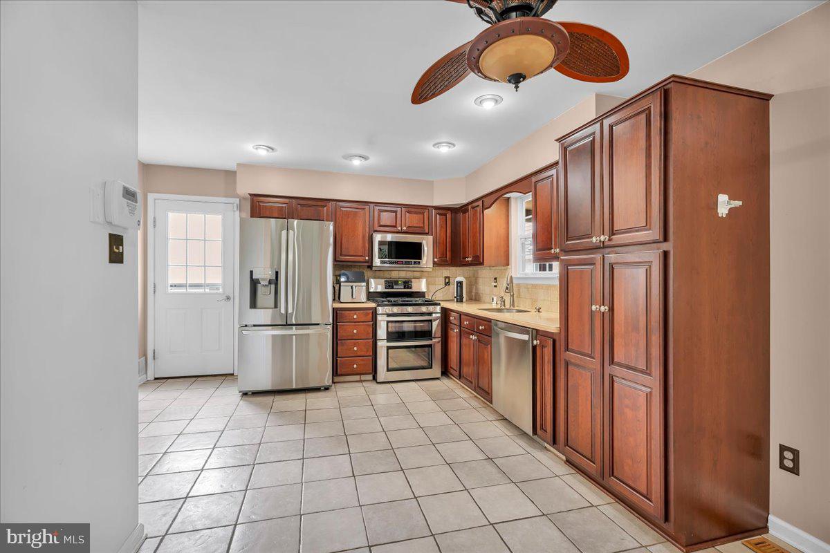 48 Country Club Road Pine Hill, NJ 08021 - Photo 19 of 40 Gallery Image 19