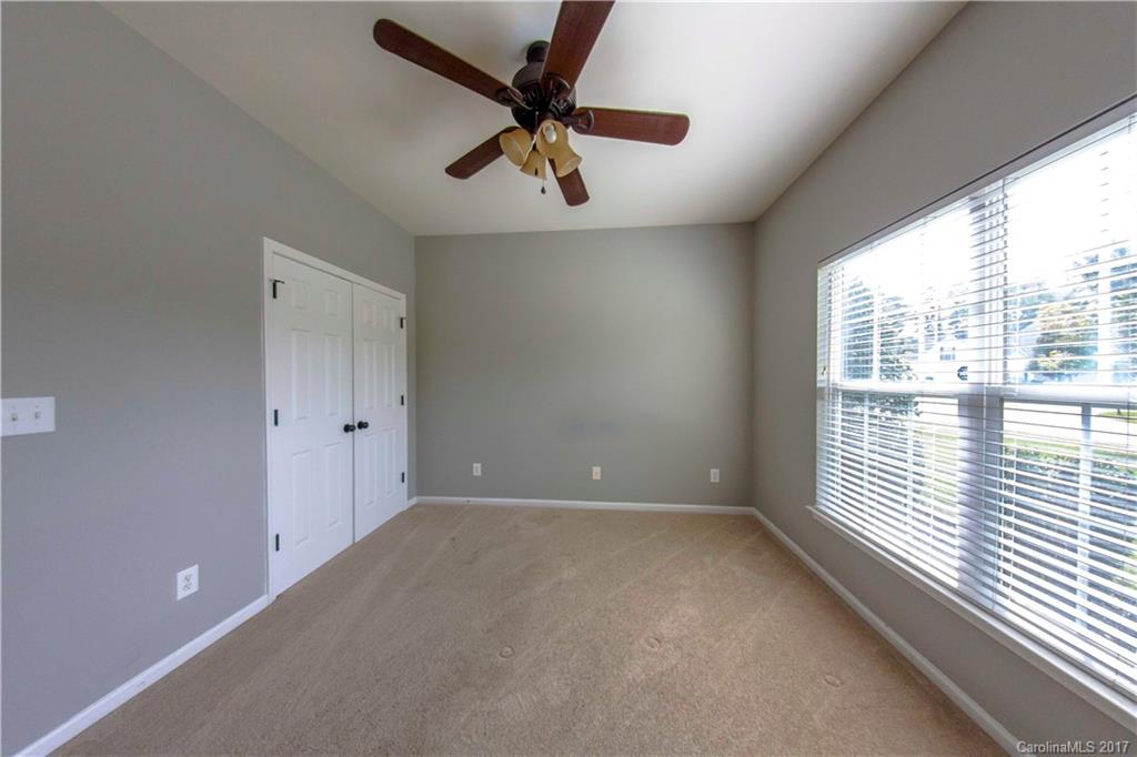 8402 Newfane Road, Unit 22 Charlotte, NC 28269 - Photo 8 of 13 Gallery Image 8