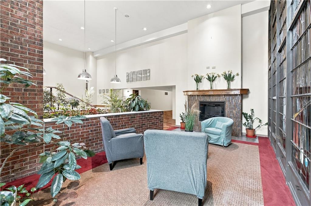 5 Bayard Road, Unit 419 Pittsburgh, PA 15213 - Photo 8 of 29 Gallery Image 8