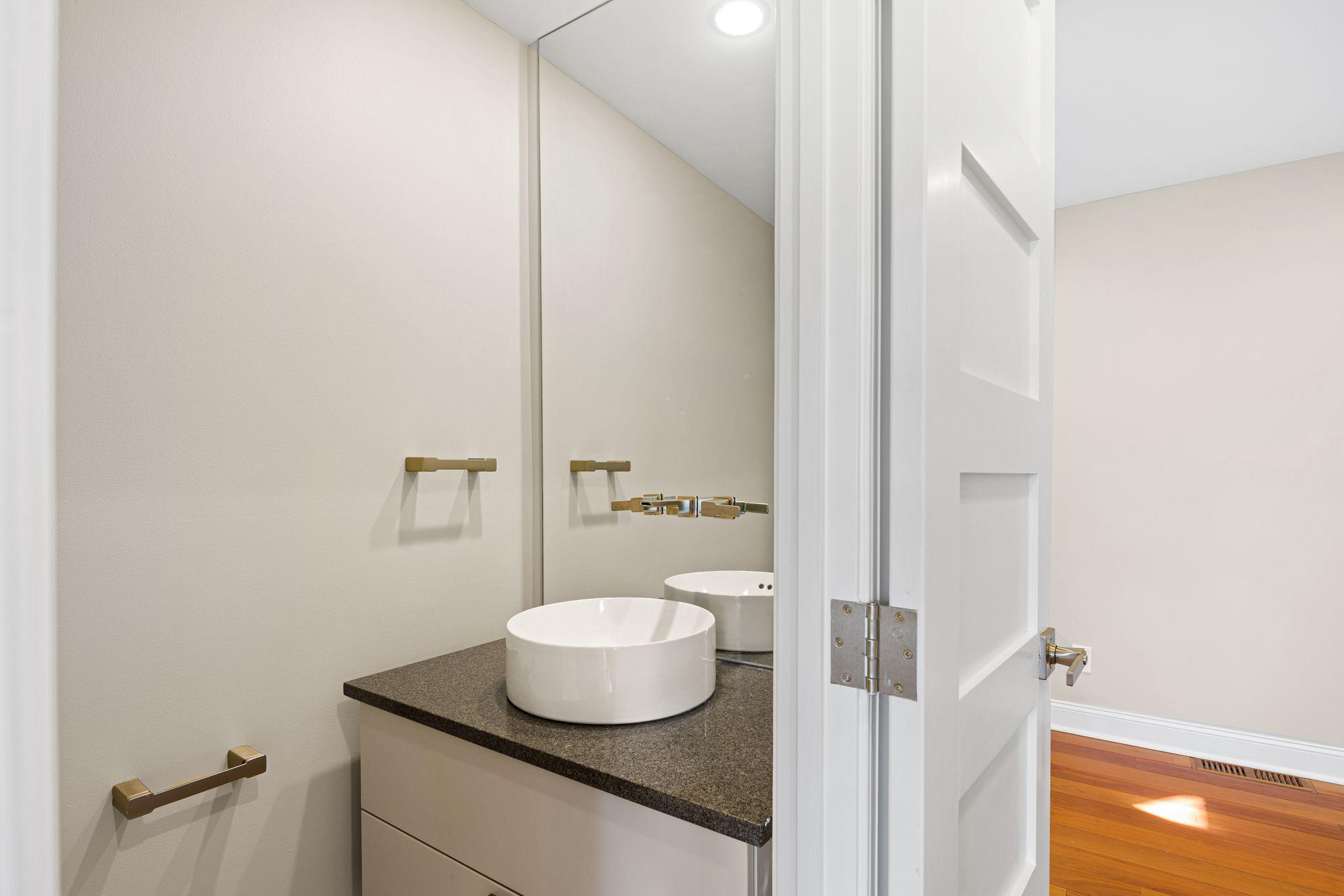 883 Echo Hill Road West Chester, PA 19382 - Photo 13 of 50 Main Floor Half Bath
