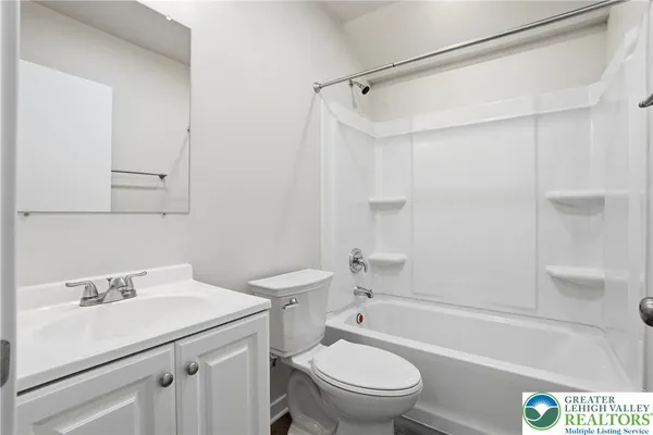 $2,500 | 1065 Bushkill Drive, Easton, PA 18042