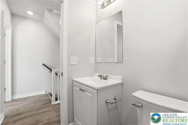 $2,500 | 1065 Bushkill Drive, Easton, PA 18042