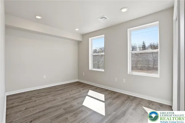 $2,500 | 1065 Bushkill Drive, Easton, PA 18042