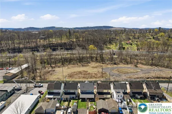 $2,500 | 1065 Bushkill Drive, Easton, PA 18042